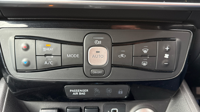 Nissan LEAF 160kW e+ Tekna 62kWh 5dr Auto Electric Hatchback